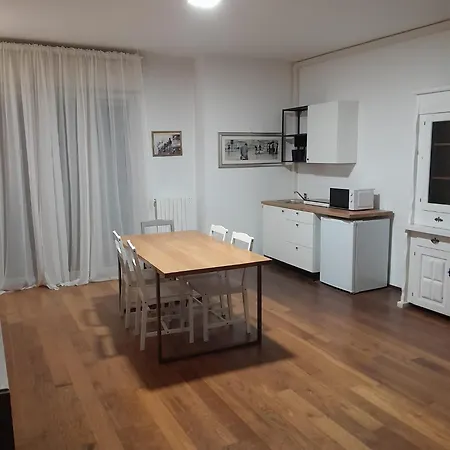 My House Fiera Apartament